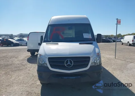 2016 Mercedes-Benz Sprinter 2500 High Roof из США, поврежденный, VIN WD3PE8DD6GP245621